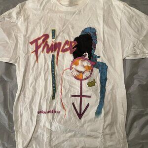 Prince T-Shirt – Size Large